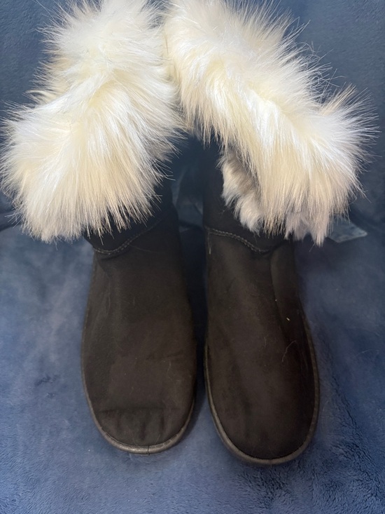 None Shoes - Women’s Black Winter Faux-Fur Cuff Boots